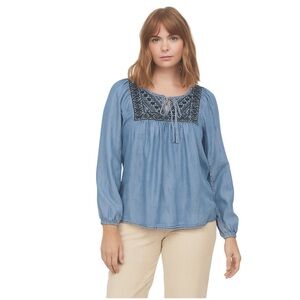 GAP Women's Medium Blue Denim Wash Embroidered Boho Chambray Blouse Size Small